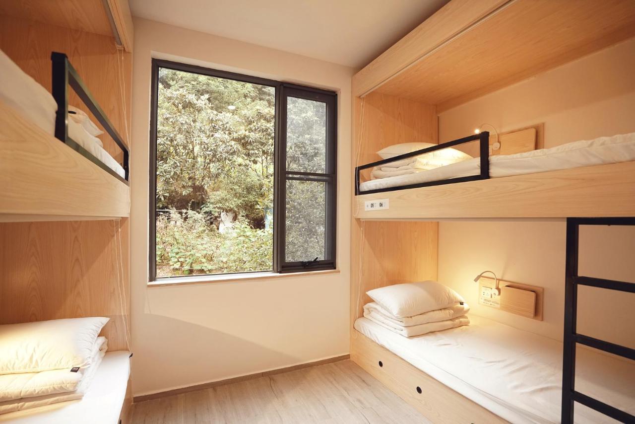 Travel Of Swan International Hostel Zhangjiajie Exterior photo